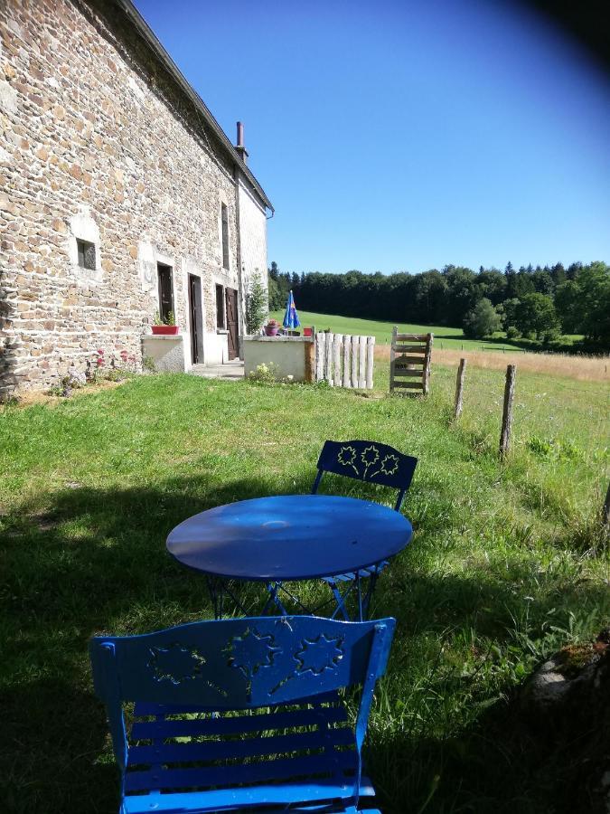 Gite Les Chaumeix Prondines Exterior photo